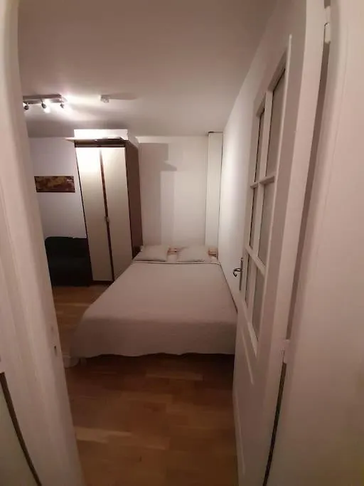 Studio Paris Bastille-1